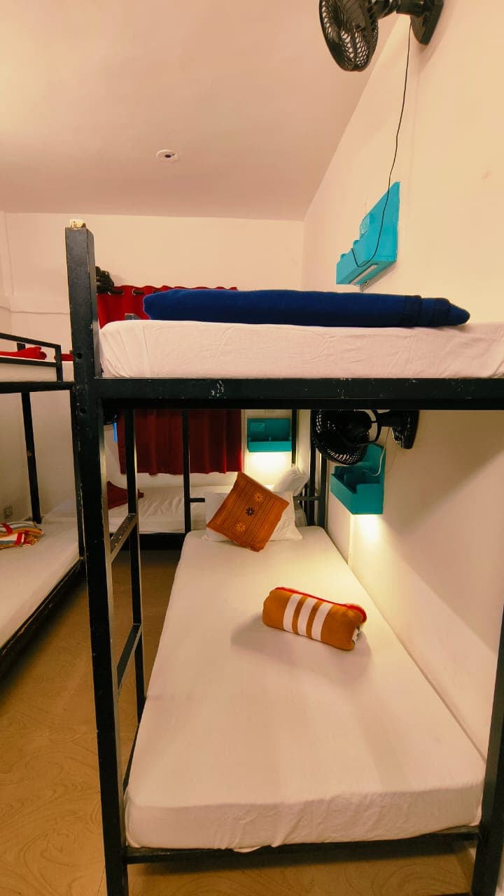 6-Bed AC Dorm